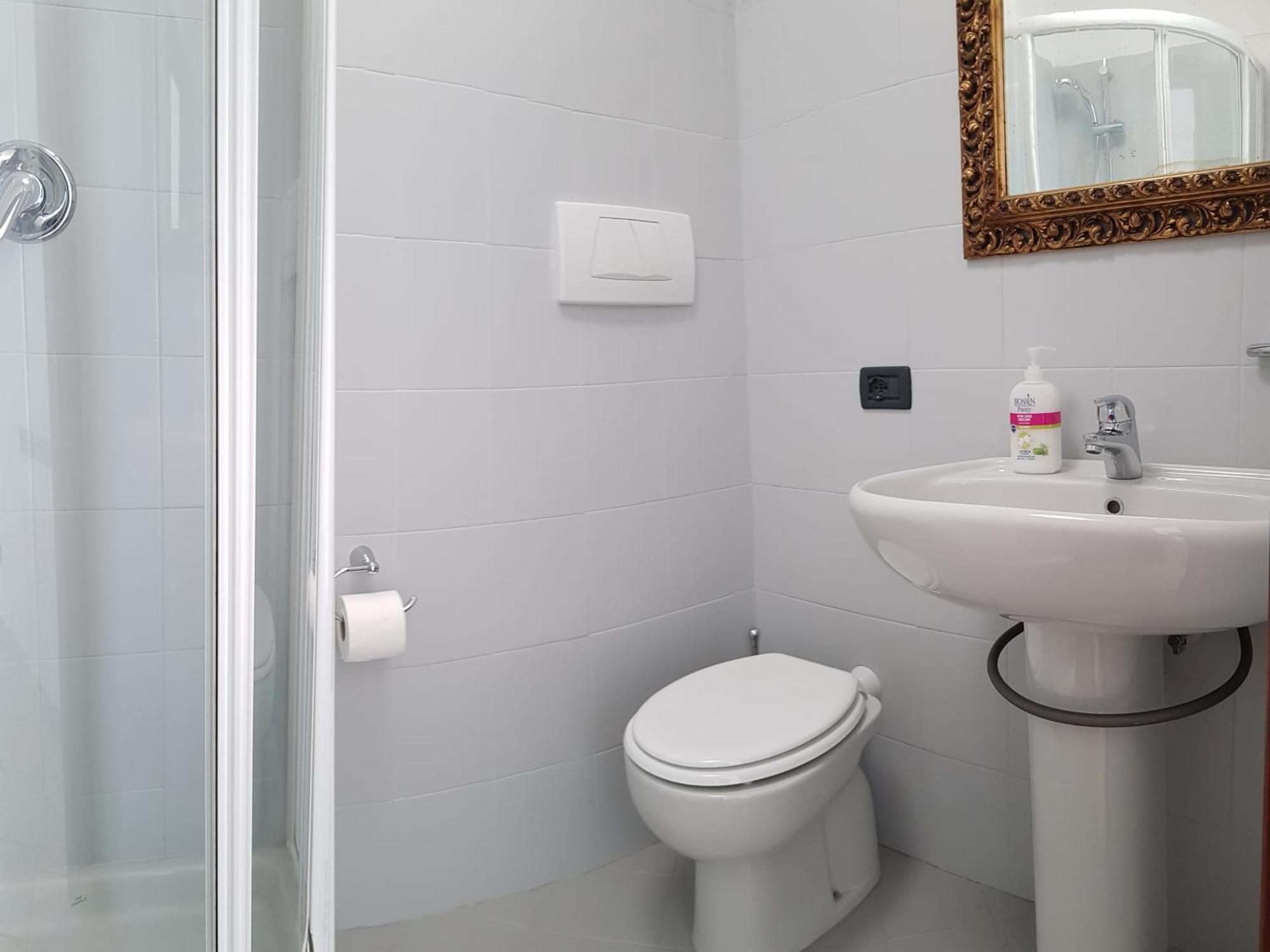 La Terrazza Apartment,A 50 Mt Dal Mare Varazze Phòng bức ảnh